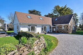 Cottage in Cornwall Near Sandy Beach