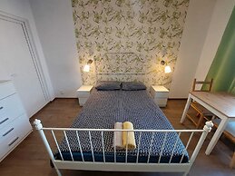 Vasile Apartment studio