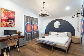Austin 5BR Icon Mansion 6min to RaineySt