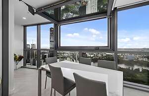 The Star Residence 2BR by Samah