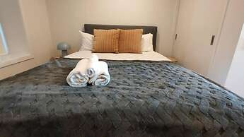 Sky Stars CBD Apartments