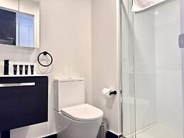 Sky Stars CBD Apartments