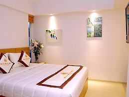 Golden Holiday Hotel