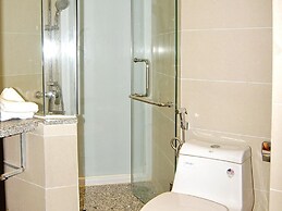 Golden Holiday Hotel