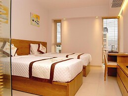 Golden Holiday Hotel