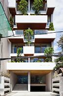 Golden Holiday Hotel