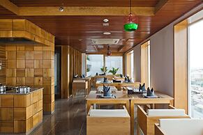 Golden Holiday Hotel