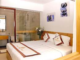 Golden Holiday Hotel