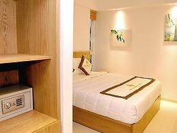 Golden Holiday Hotel