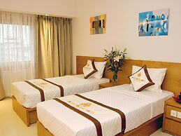 Golden Holiday Hotel