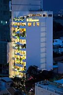 Golden Holiday Hotel