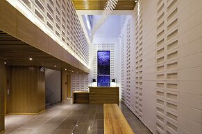 Golden Holiday Hotel