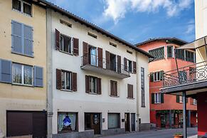 Residenza Lungolago Melide