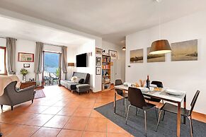 Residenza Lungolago Melide