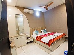 Hotel Guruvayur Dham Mathura