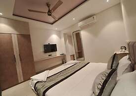 Pandharipuram Palace