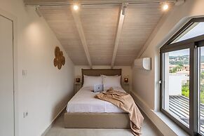 PHOS MAISONETTES NIKIANA