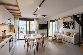 PHOS MAISONETTES NIKIANA