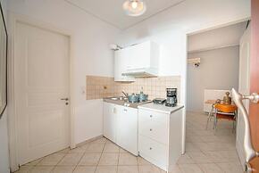 OLIA  APARTMENTS LYGIA