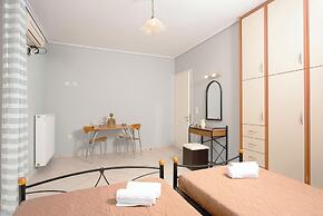 OLIA  APARTMENTS LYGIA