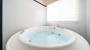 Gyeongju Nollowa Spa Pension