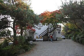 Jirisan Kang Naru Pension