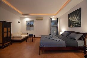 Balinese 3BR Pool Villa Freya in Rawai