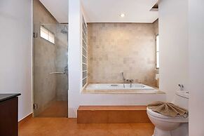 Balinese 3BR Pool Villa Freya in Rawai