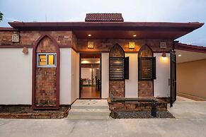 Balinese 3BR Pool Villa Freya in Rawai