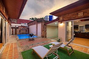 Balinese 3BR Pool Villa Freya in Rawai