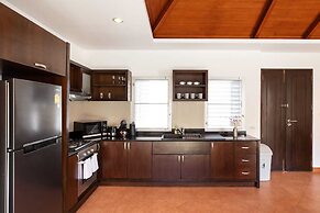 Balinese 3BR Pool Villa Freya in Rawai