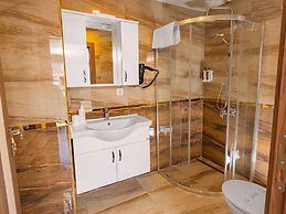 Quinnova Hotel