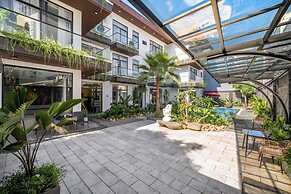 CiCi Villa & Apartment