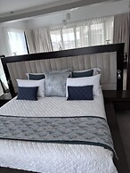 Escapade Lux Guesthouse