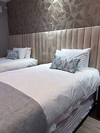 Escapade Lux Guesthouse