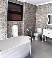 Escapade Lux Guesthouse