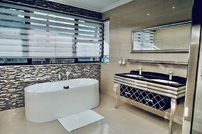 Escapade Lux Guesthouse