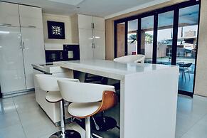 Escapade Lux Guesthouse