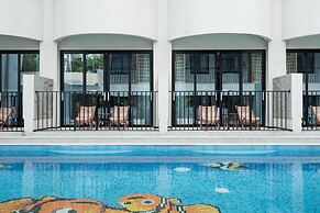 Huajianbo Relangli Hotel