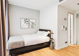 Limehome Piraeus Iris