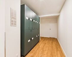 Limehome Piraeus Iris