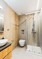 Limehome Piraeus Iris