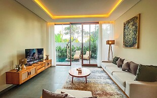 Villa Suarga Des Anicca