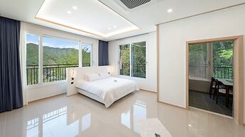 Gapyeong Laonjena Pool Villa