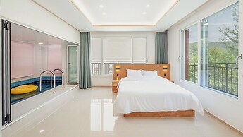 Gapyeong Laonjena Pool Villa