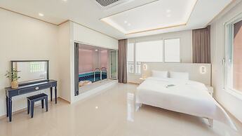 Gapyeong Laonjena Pool Villa