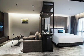 GrandView Hotel & Residence
