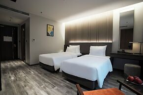 GrandView Hotel & Residence