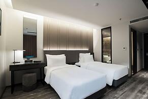 GrandView Hotel & Residence