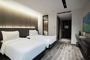 GrandView Hotel & Residence